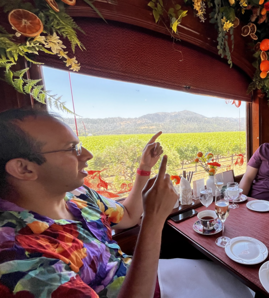 File:Napa Wine Train - Chandon car.png