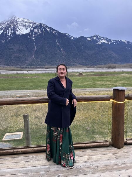 File:Julie near Vancouver in Canada for Monisha's wedding.jpg