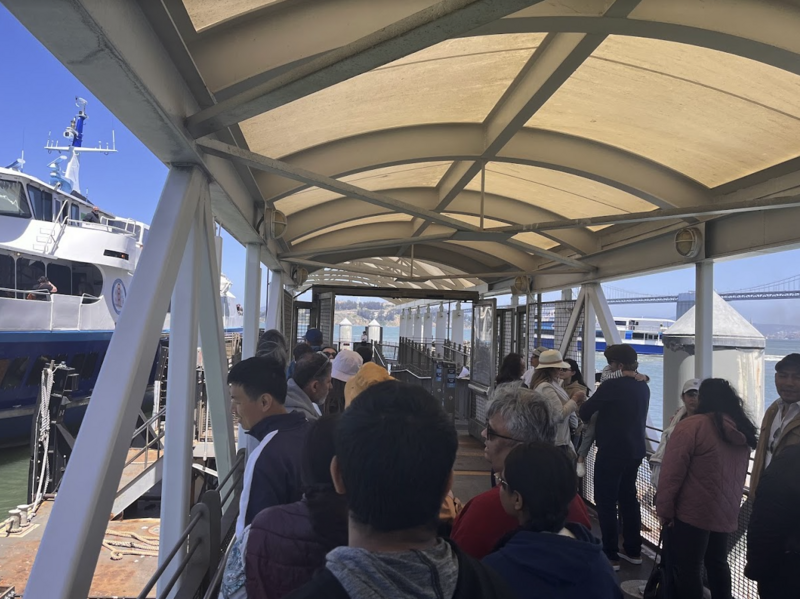 File:Gate B at the SF Ferry Building.png